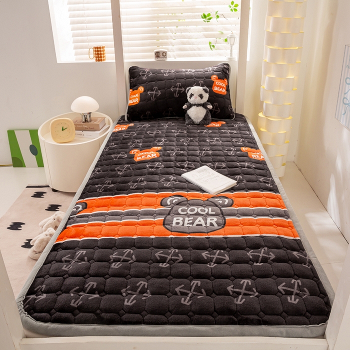 91家纺网 家纺一手货源 找家纺 宅部落 2025新款学生宿舍牛奶绒床垫保暖床褥子夹棉加厚印花床护垫 宝丽熊