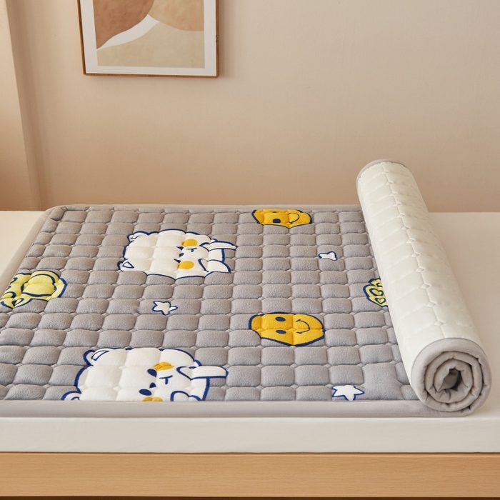 91家纺网 家纺一手货源 找家纺 奇丝雅 2025新款A类牛奶绒床褥床垫家用学生宿舍上下铺寝室软垫床护垫夹棉褥子-学生床套件 欢乐熊