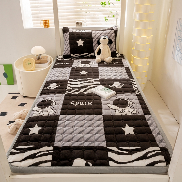 91家纺网 家纺一手货源 找家纺 宅部落 2025新款学生宿舍牛奶绒床垫保暖床褥子夹棉加厚印花床护垫 梦空间