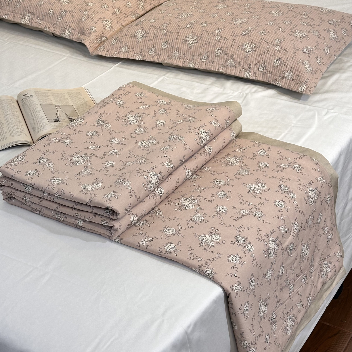 91家纺网 家纺一手货源 找家纺 （总）洽想家 【特价清仓产品】断角飞边款全棉脱脂棉夏被可机洗被子柔软