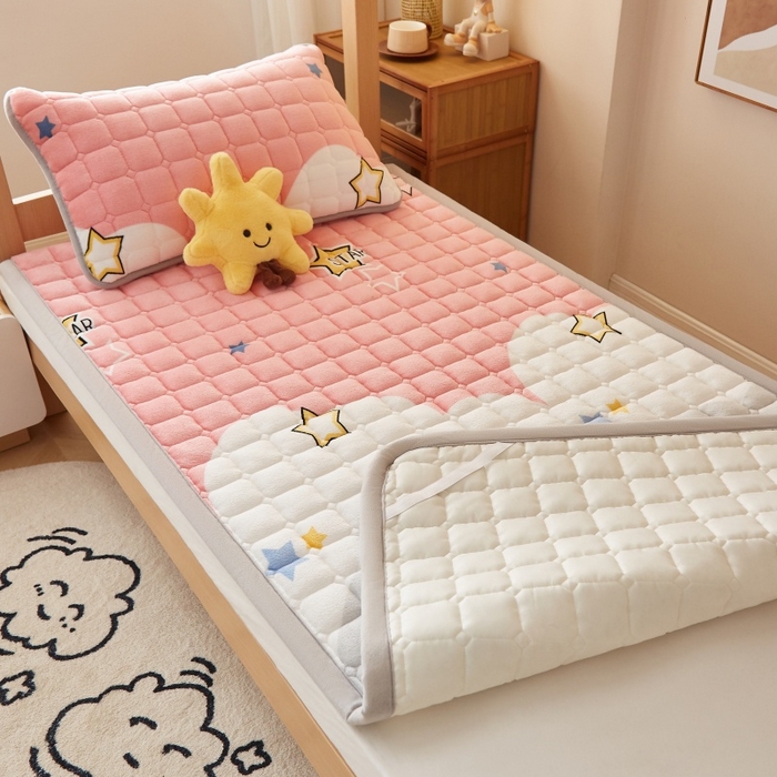 91家纺网 家纺一手货源 找家纺 奇丝雅 2025新款A类牛奶绒床褥床垫家用学生宿舍上下铺寝室软垫床护垫夹棉褥子-学生床套件 水纹星