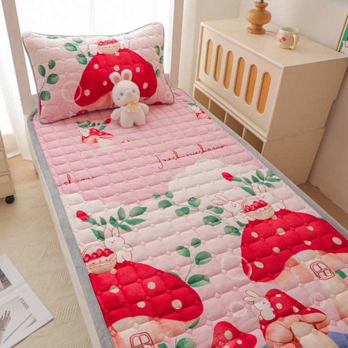 91家纺网 家纺一手货源 找家纺 宅部落 2025新款学生宿舍牛奶绒床垫保暖床褥子夹棉加厚印花床护垫 蘑菇小兔