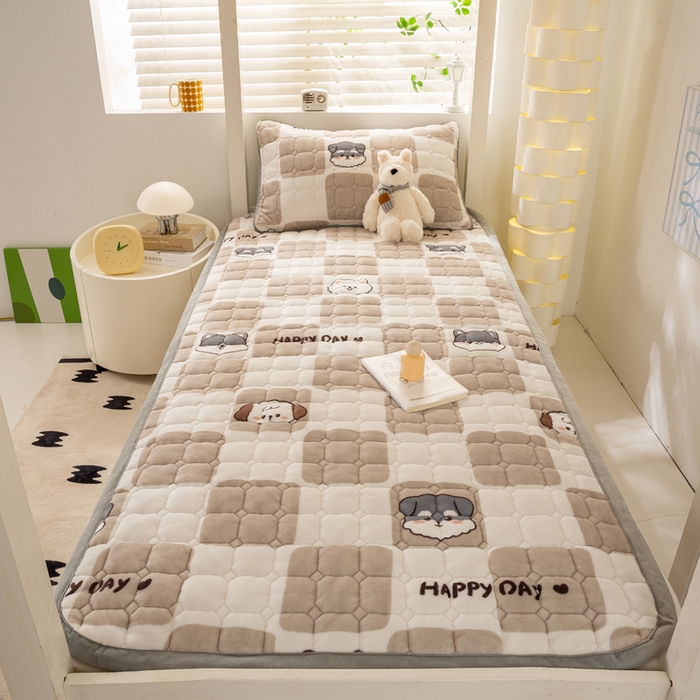 91家纺网 家纺一手货源 找家纺 宅部落 2025新款学生宿舍牛奶绒床垫保暖床褥子夹棉加厚印花床护垫 享受生活