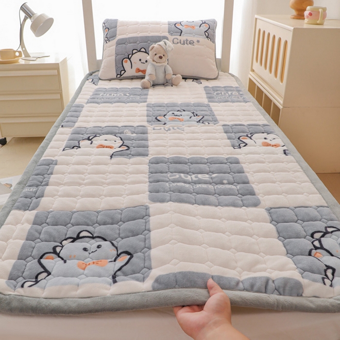 91家纺网 家纺一手货源 找家纺 宅部落 2025新款学生宿舍牛奶绒床垫保暖床褥子夹棉加厚印花床护垫 小恐龙