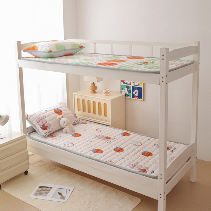 91家纺网 家纺一手货源 找家纺 宅部落 2025新款学生宿舍牛奶绒床垫保暖床褥子夹棉加厚印花床护垫 草莓兔