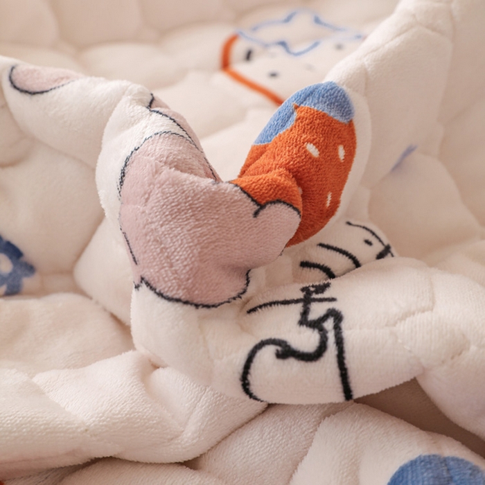 91家纺网 家纺一手货源 找家纺 宅部落 2025新款学生宿舍牛奶绒床垫保暖床褥子夹棉加厚印花床护垫 草莓兔