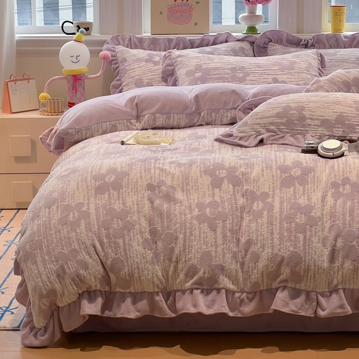 91家纺网 家纺一手货源 找家纺 （总）忆生活家纺 2025新款秋冬韩版公主风5D立体雕花牛奶绒四件套