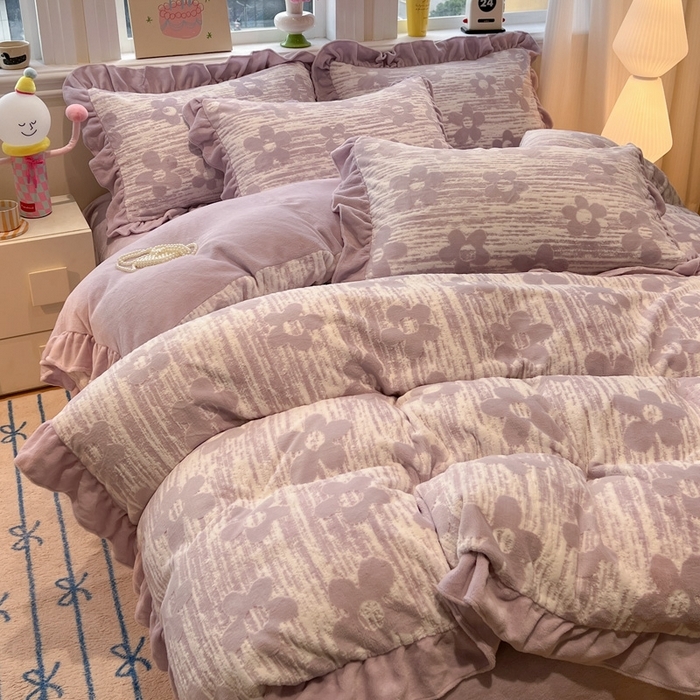 91家纺网 家纺一手货源 找家纺 （总）忆生活家纺 2025新款秋冬韩版公主风5D立体雕花牛奶绒四件套