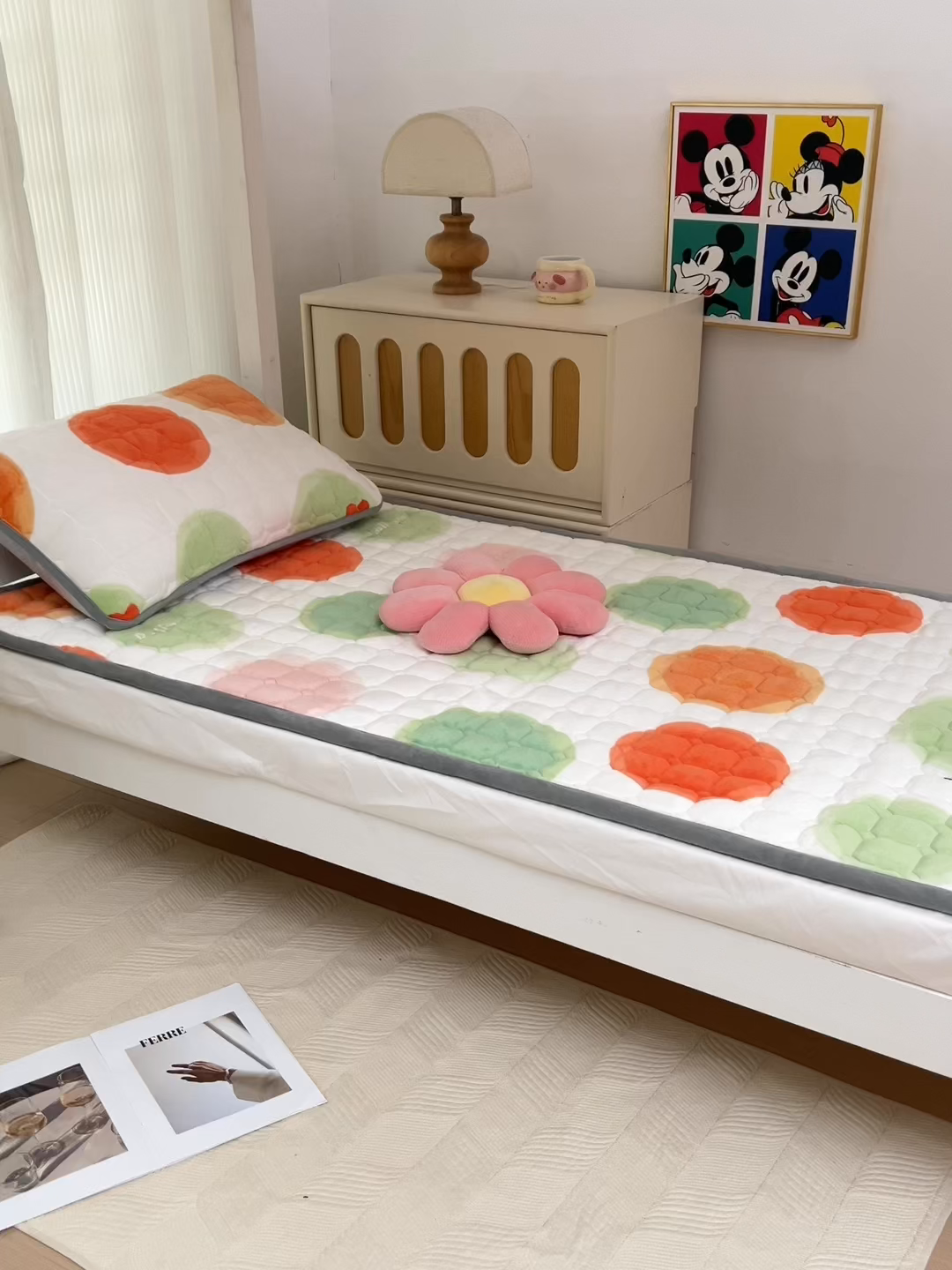 91家纺网 家纺一手货源 找家纺 宅部落 2025新款学生宿舍牛奶绒床垫保暖床褥子夹棉加厚印花床护垫 炫彩