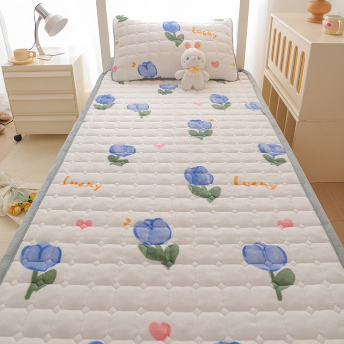 91家纺网 家纺一手货源 找家纺 宅部落 2025新款学生宿舍牛奶绒床垫保暖床褥子夹棉加厚印花床护垫 兰兰花