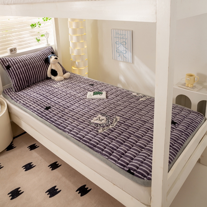 91家纺网 家纺一手货源 找家纺 宅部落 2025新款学生宿舍牛奶绒床垫保暖床褥子夹棉加厚印花床护垫 时尚之约