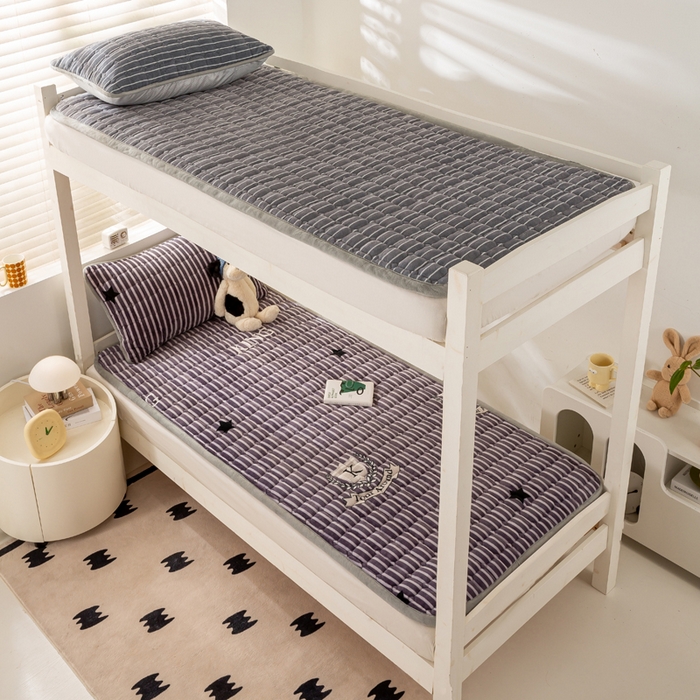 91家纺网 家纺一手货源 找家纺 宅部落 2025新款学生宿舍牛奶绒床垫保暖床褥子夹棉加厚印花床护垫 时尚之约