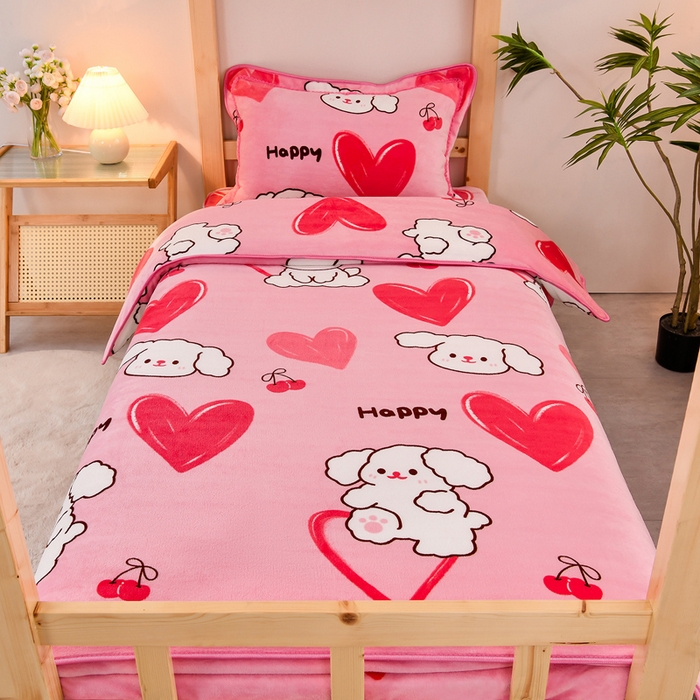 91家纺网 家纺一手货源 找家纺 居尚2025直播爆款高克重印花牛奶绒法莱绒学生三件套  萌宠乐园