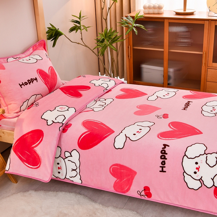 91家纺网 家纺一手货源 找家纺 居尚2025直播爆款高克重印花牛奶绒法莱绒学生三件套  萌宠乐园