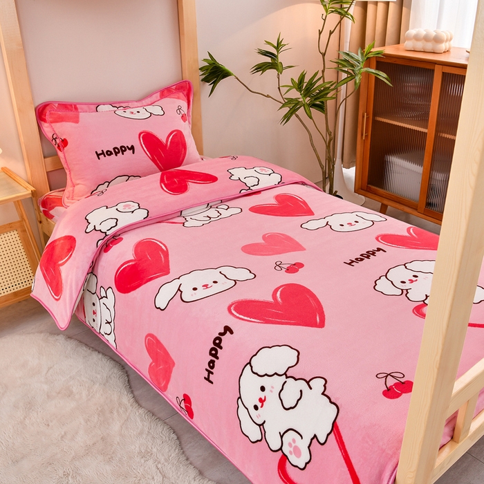 91家纺网 家纺一手货源 找家纺 居尚2025直播爆款高克重印花牛奶绒法莱绒学生三件套  萌宠乐园