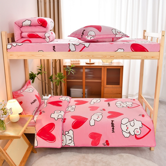 91家纺网 家纺一手货源 找家纺 居尚2025直播爆款高克重印花牛奶绒法莱绒学生三件套  萌宠乐园