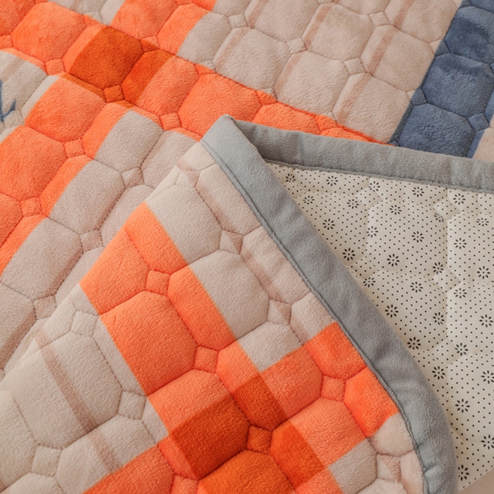 91家纺网 家纺一手货源 找家纺 宅部落 2025新款学生宿舍牛奶绒床垫保暖床褥子夹棉加厚印花床护垫 英伦时尚