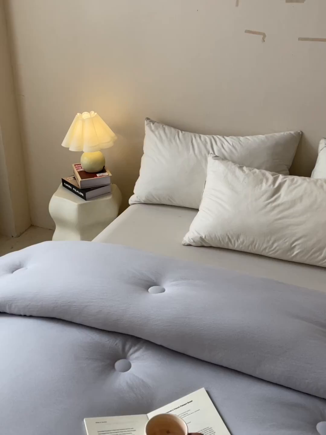 91家纺网 家纺一手货源 找家纺 寐居家纺 2025新款亲肤纸感棉被子被芯 纸感棉-细条灰