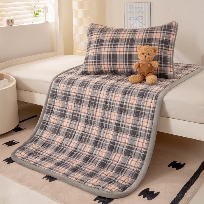 91家纺网 家纺一手货源 找家纺 宅部落 2025新款学生宿舍牛奶绒床垫保暖床褥子夹棉加厚印花床护垫 格韵