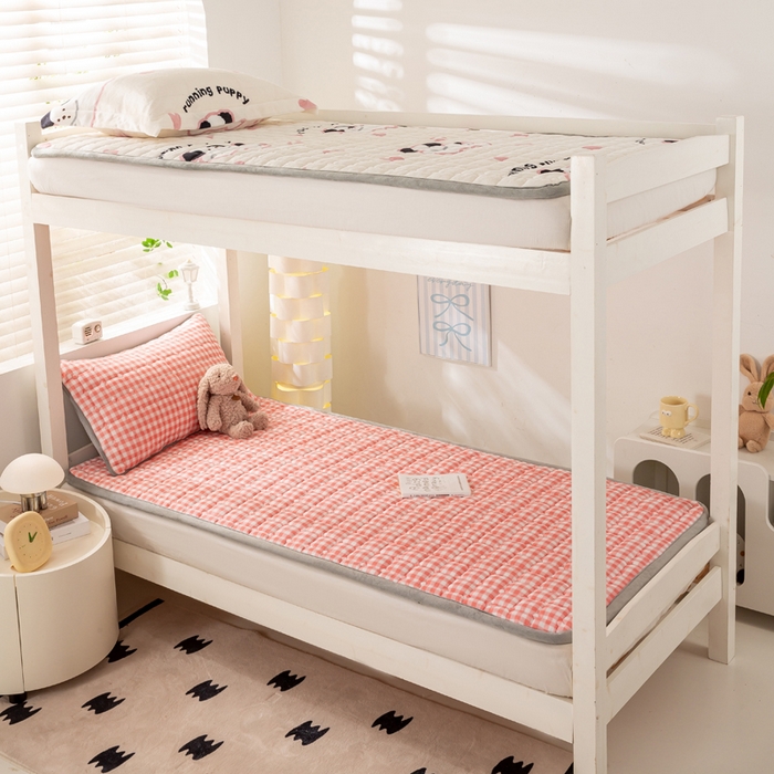 91家纺网 家纺一手货源 找家纺 宅部落 2025新款学生宿舍牛奶绒床垫保暖床褥子夹棉加厚印花床护垫 粉小格