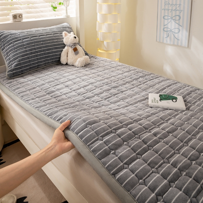 宅部落 2025新款学生宿舍牛奶绒床垫保暖床褥子夹棉加厚印花床护垫 简约生活