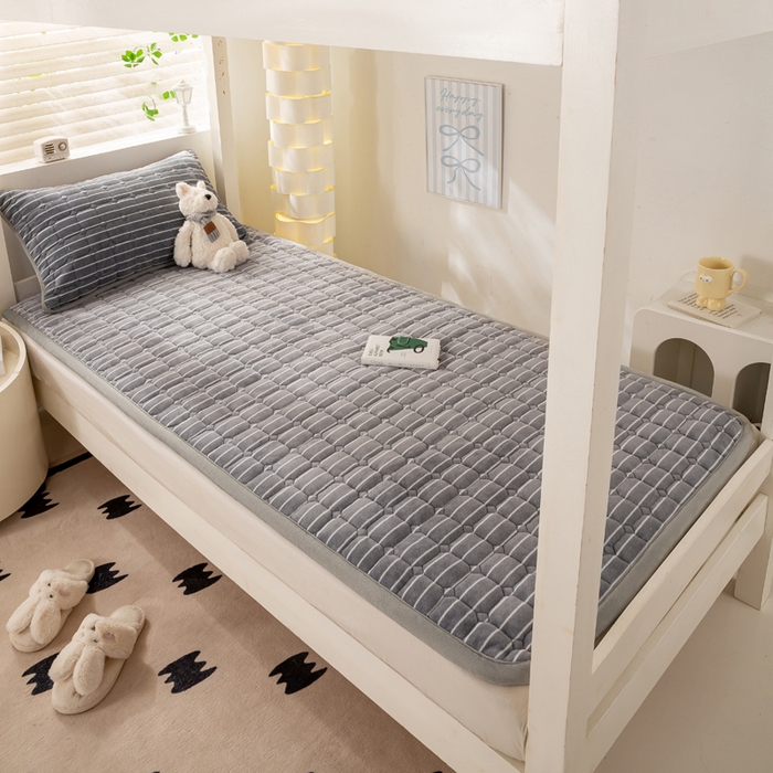 91家纺网 家纺一手货源 找家纺 宅部落 2025新款学生宿舍牛奶绒床垫保暖床褥子夹棉加厚印花床护垫 简约生活