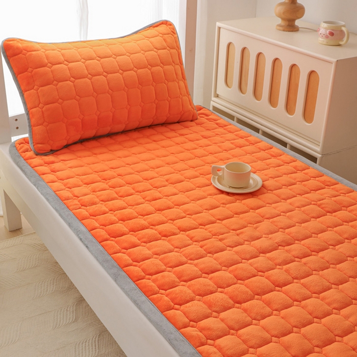 91家纺网 家纺一手货源 找家纺 宅部落 2025新款学生宿舍牛奶绒床垫保暖床褥子夹棉加厚印花床护垫 熔岩橙