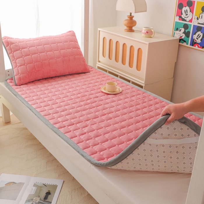 91家纺网 家纺一手货源 找家纺 宅部落 2025新款学生宿舍牛奶绒床垫保暖床褥子夹棉加厚印花床护垫 粉色