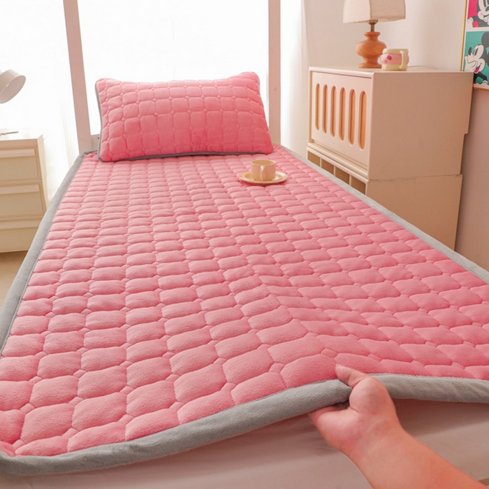 91家纺网 家纺一手货源 找家纺 宅部落 2025新款学生宿舍牛奶绒床垫保暖床褥子夹棉加厚印花床护垫 粉色
