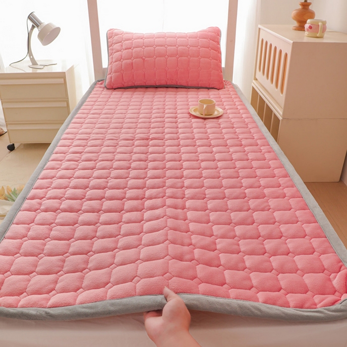 91家纺网 家纺一手货源 找家纺 宅部落 2025新款学生宿舍牛奶绒床垫保暖床褥子夹棉加厚印花床护垫 粉色