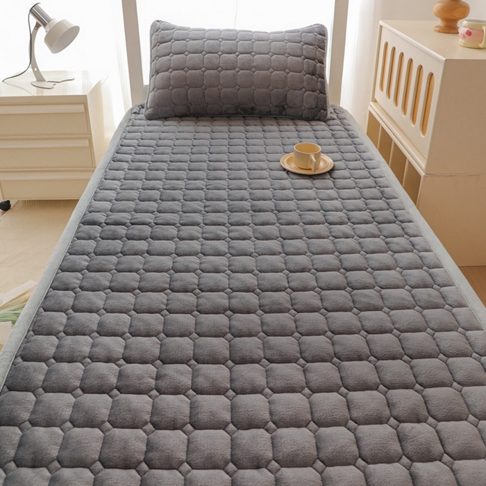 91家纺网 家纺一手货源 找家纺 宅部落 2025新款学生宿舍牛奶绒床垫保暖床褥子夹棉加厚印花床护垫 灰色