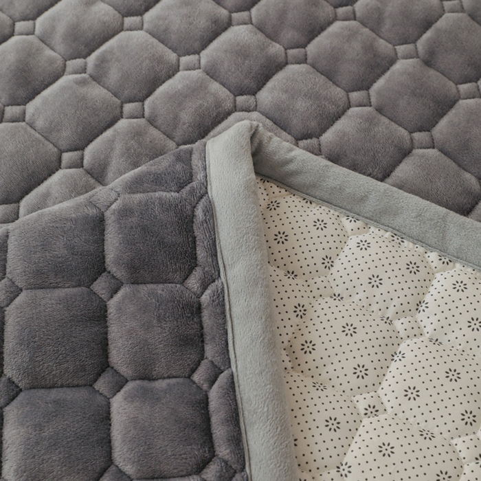 91家纺网 家纺一手货源 找家纺 宅部落 2025新款学生宿舍牛奶绒床垫保暖床褥子夹棉加厚印花床护垫 灰色