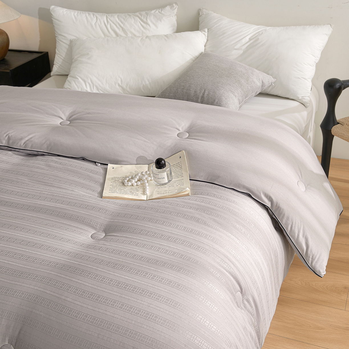 91家纺网 家纺一手货源 找家纺 寐居家纺 2025新款亲肤华夫格被子被芯 华夫格-浅灰