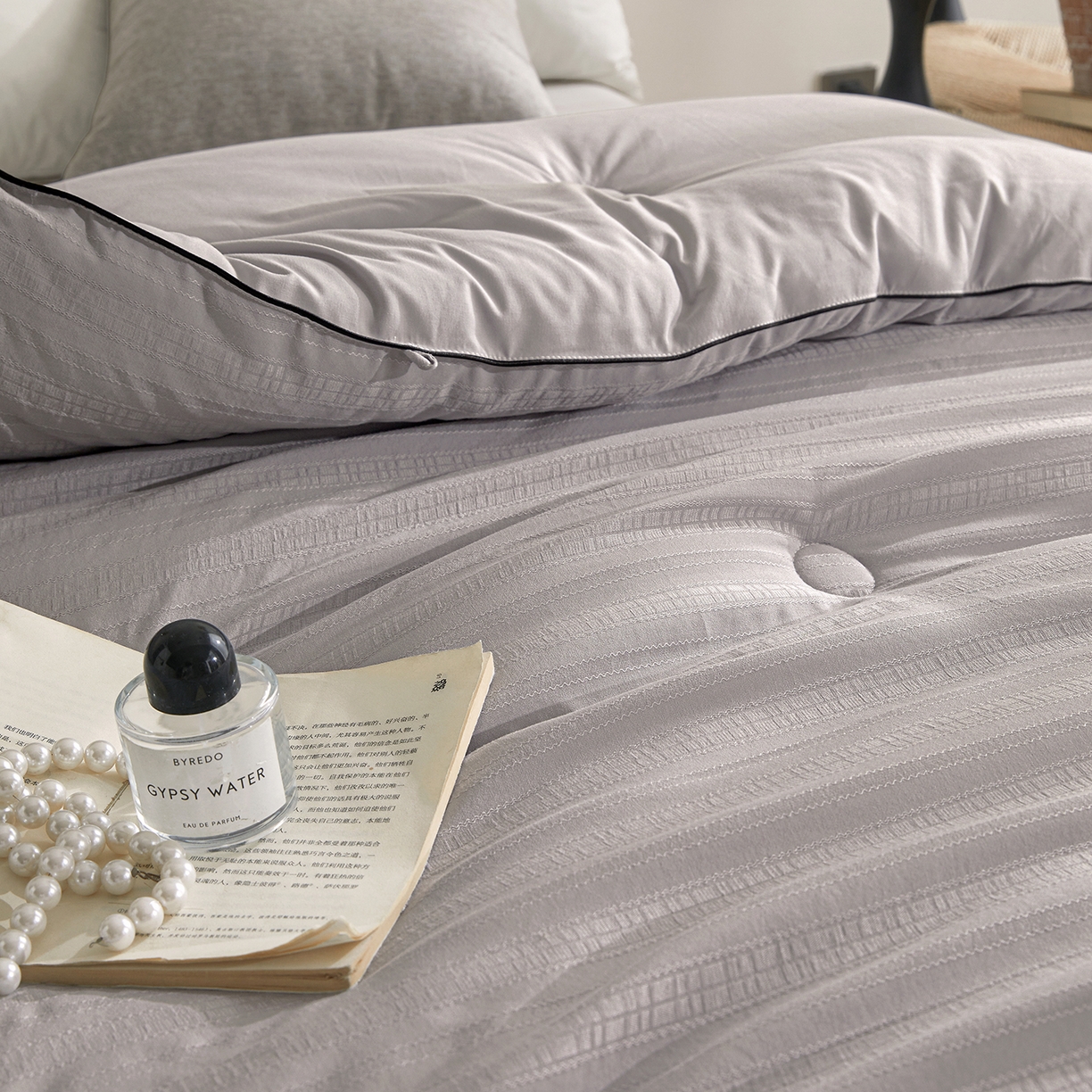 91家纺网 家纺一手货源 找家纺 寐居家纺 2025新款亲肤华夫格被子被芯 华夫格-浅灰