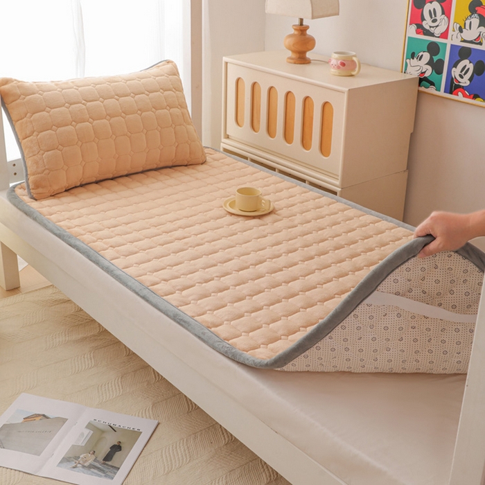 91家纺网 家纺一手货源 找家纺 宅部落 2025新款学生宿舍牛奶绒床垫保暖床褥子夹棉加厚印花床护垫 浅玉