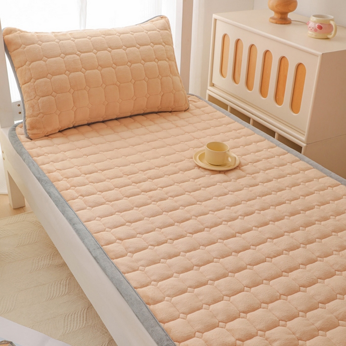 91家纺网 家纺一手货源 找家纺 宅部落 2025新款学生宿舍牛奶绒床垫保暖床褥子夹棉加厚印花床护垫 浅玉