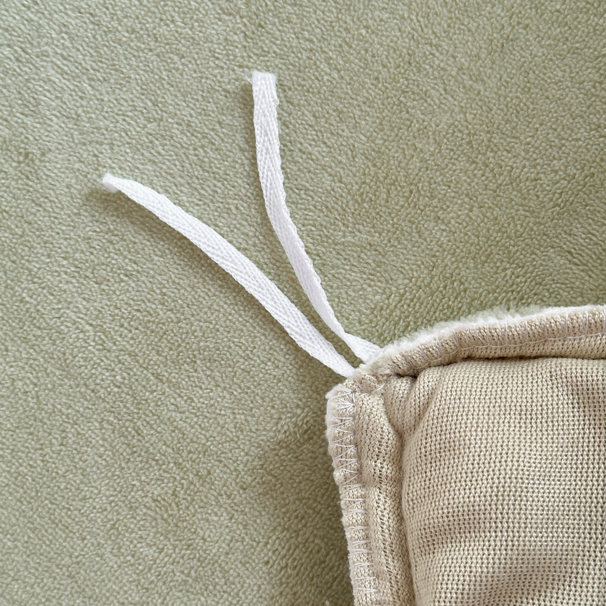 91家纺网 家纺一手货源 找家纺 KA家纺 2025秋冬新款床裙款雕花牛奶绒四件套-繁花系列 繁花绿