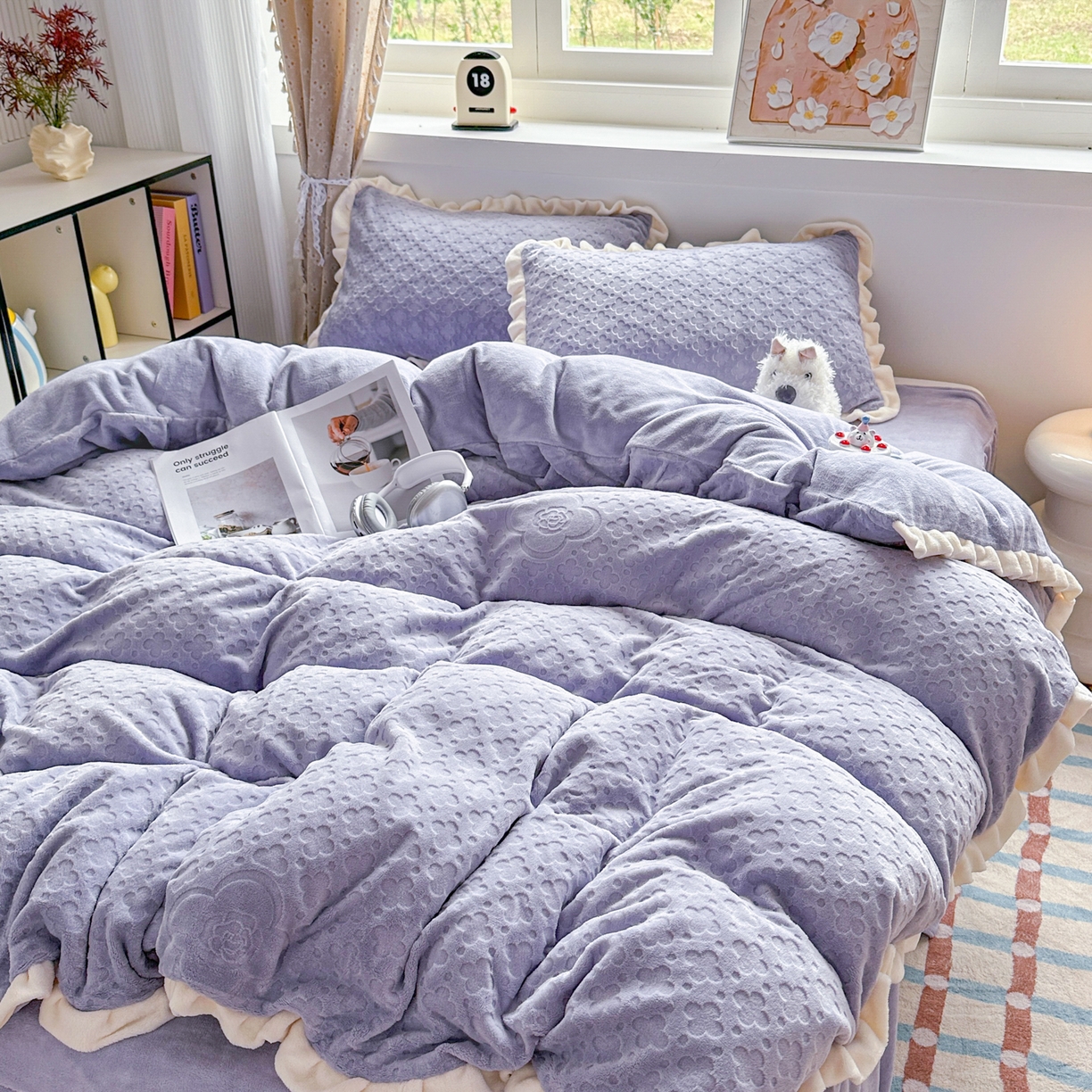 91家纺网 家纺一手货源 找家纺 KA家纺 2025秋冬新款床裙款雕花牛奶绒四件套-繁花系列 繁花紫