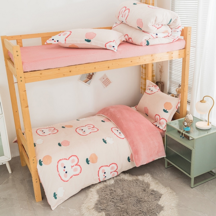 91家纺网 家纺一手货源 找家纺 （总）宅部落 2025新款学生宿舍牛奶绒三件套宿舍三件套上下铺三件套