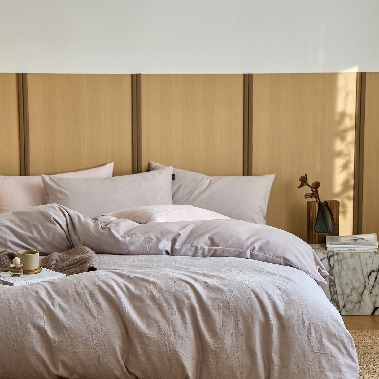 91家纺网 家纺一手货源 找家纺 （总）禾时 2025新款60s轻奢提花磨毛四件套-枝上春暖