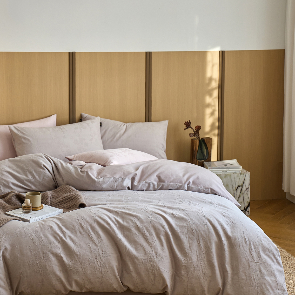 91家纺网 家纺一手货源 找家纺 （总）禾时 2025新款60s轻奢提花磨毛四件套-枝上春暖