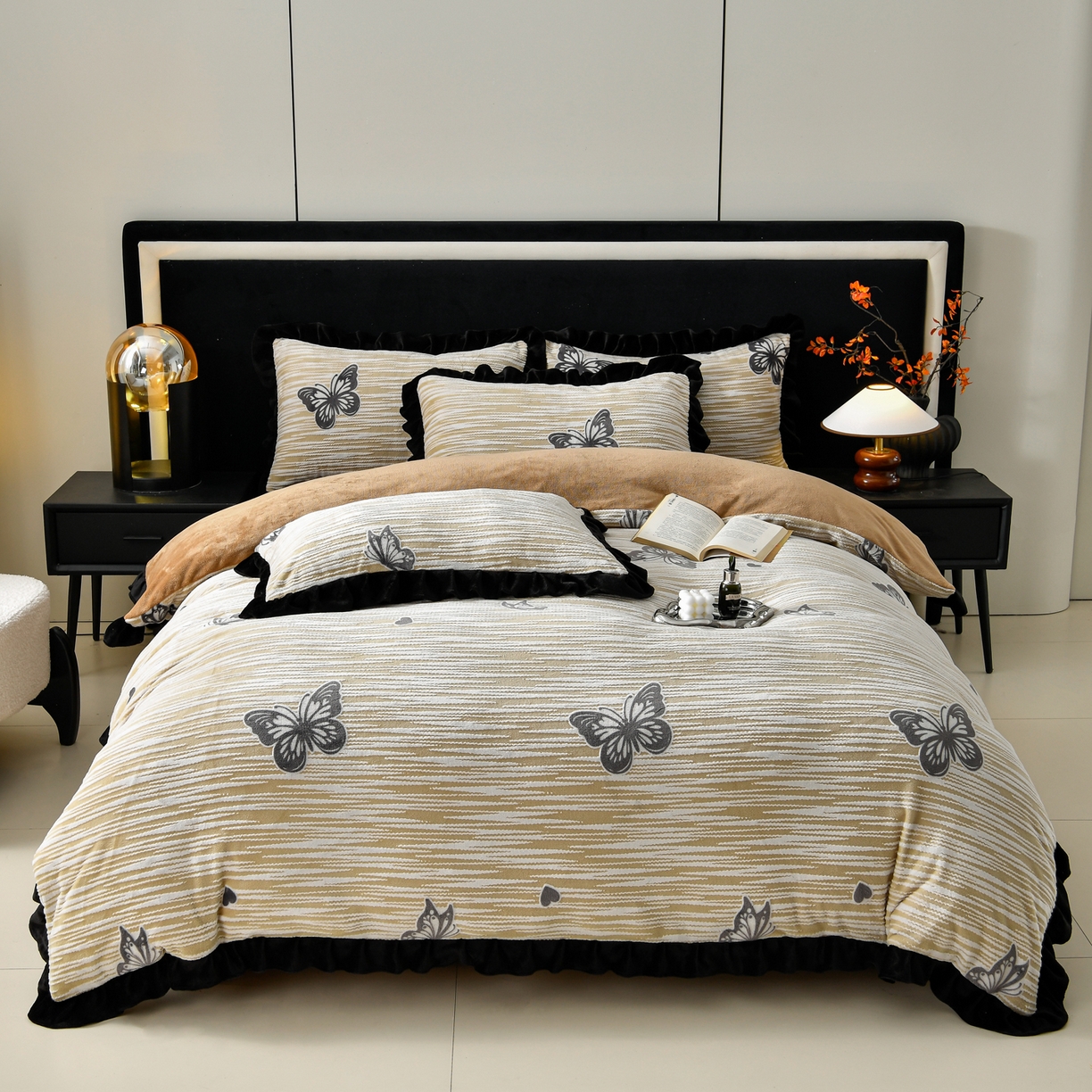 91家纺网 家纺一手货源 找家纺 （总）梦之星 2025新款雕花绒赫本风牛奶绒花边四件套  加厚8.5斤