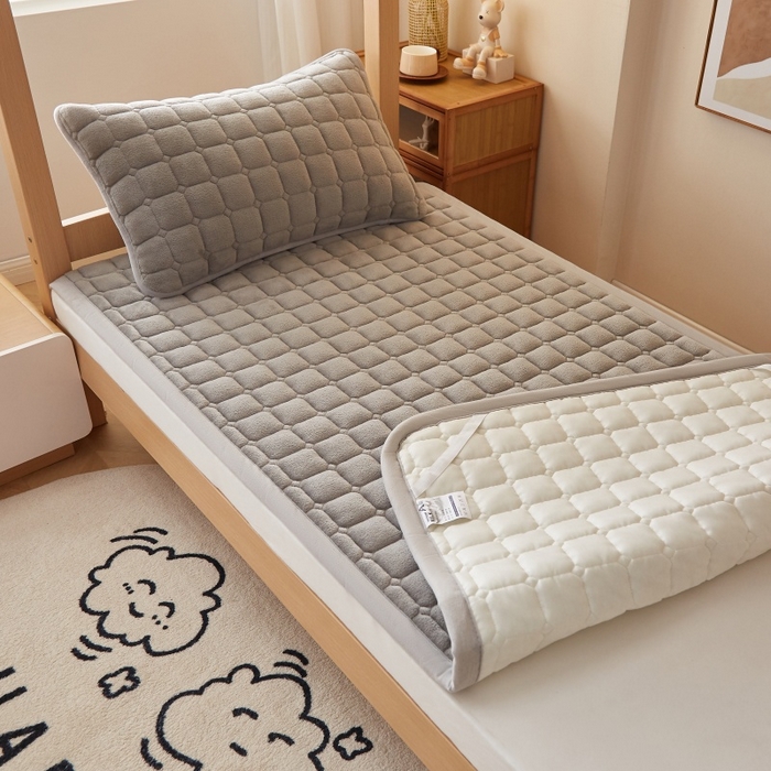 91家纺网 家纺一手货源 找家纺 奇丝雅 2025新款A类牛奶绒床褥床垫家用学生宿舍上下铺寝室软垫床护垫夹棉褥子-学生床单件 高级灰