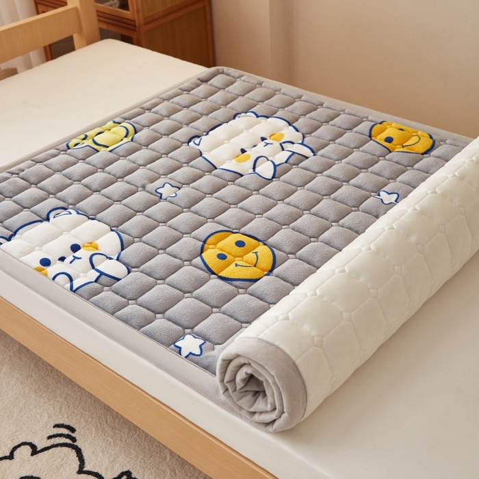 91家纺网 家纺一手货源 找家纺 奇丝雅 2025新款A类牛奶绒床褥床垫家用学生宿舍上下铺寝室软垫床护垫夹棉褥子-学生床单件 欢乐熊