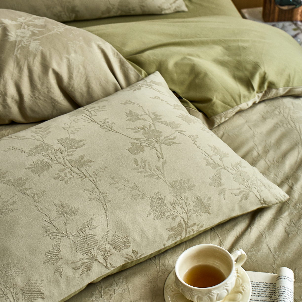 91家纺网 家纺一手货源 找家纺 禾时 2025新款60s轻奢提花磨毛四件套-枝上春暖 枝上春暖-绿