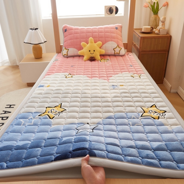 91家纺网 家纺一手货源 找家纺 奇丝雅 2025新款A类牛奶绒床褥床垫家用学生宿舍上下铺寝室软垫床护垫夹棉褥子-学生床单件 水纹星