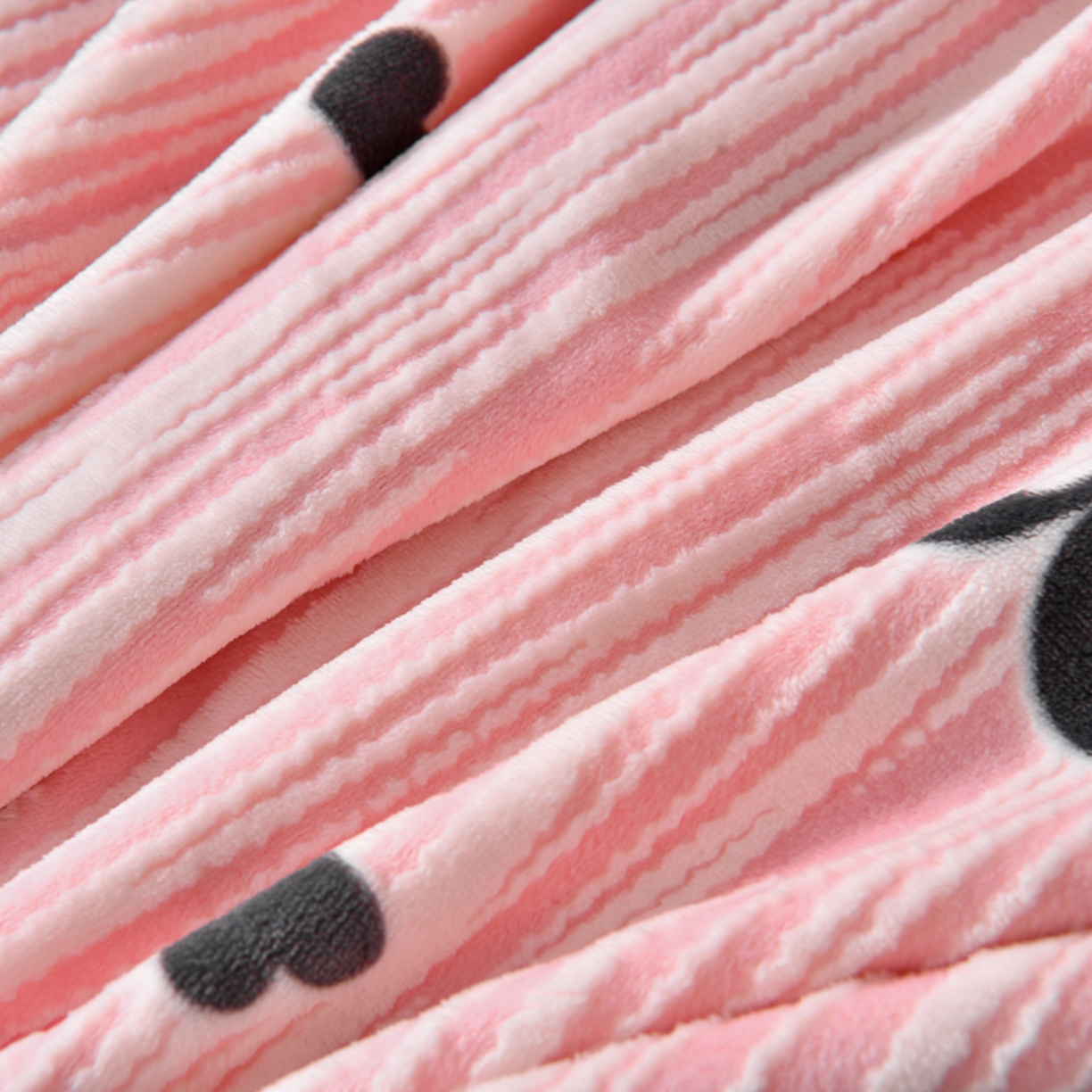 91家纺网 家纺一手货源 找家纺 梦之星 2025新款雕花绒赫本风牛奶绒花边四件套  加厚8.5斤 花边蝴蝶-粉