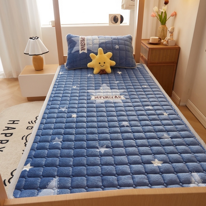 91家纺网 家纺一手货源 找家纺 奇丝雅 2025新款A类牛奶绒床褥床垫家用学生宿舍上下铺寝室软垫床护垫夹棉褥子-学生床单件 幸运星