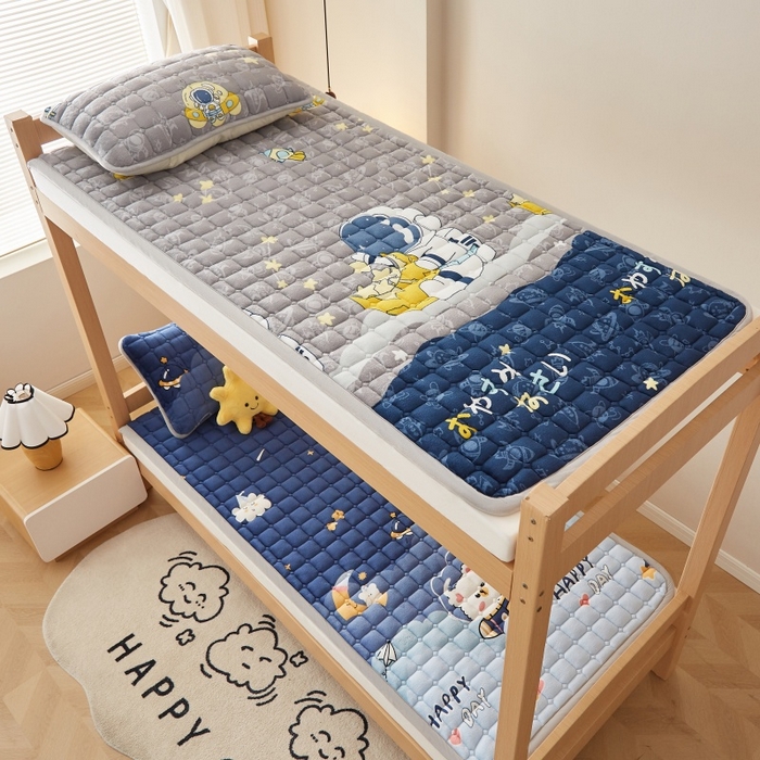 91家纺网 家纺一手货源 找家纺 奇丝雅 2025新款A类牛奶绒床褥床垫家用学生宿舍上下铺寝室软垫床护垫夹棉褥子-学生床单件 宇航员