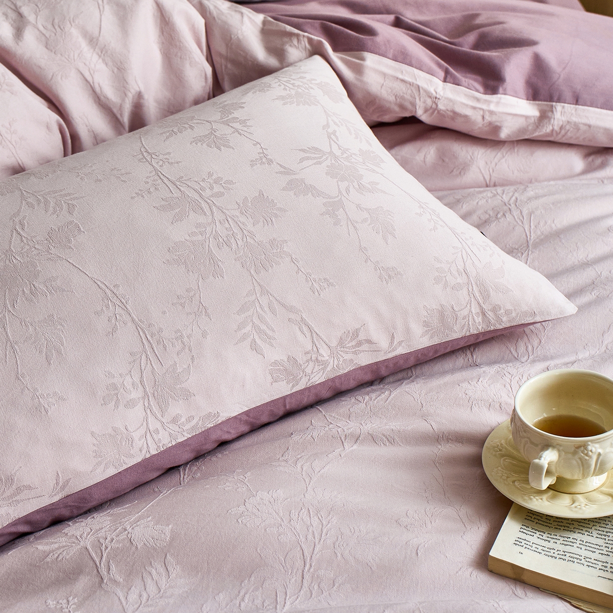 91家纺网 家纺一手货源 找家纺 禾时 2025新款60s轻奢提花磨毛四件套-枝上春暖 枝上春暖-紫